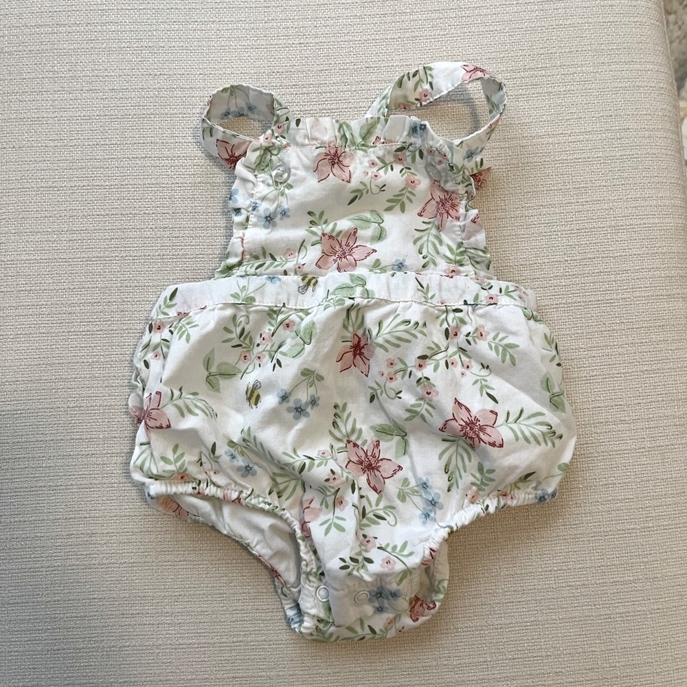 Romper with floral and bees and matching headband